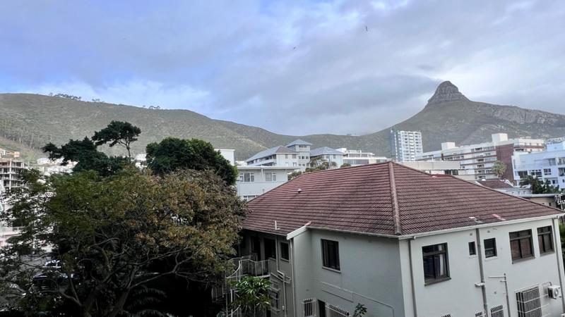 1 Bedroom Property for Sale in Sea Point Western Cape